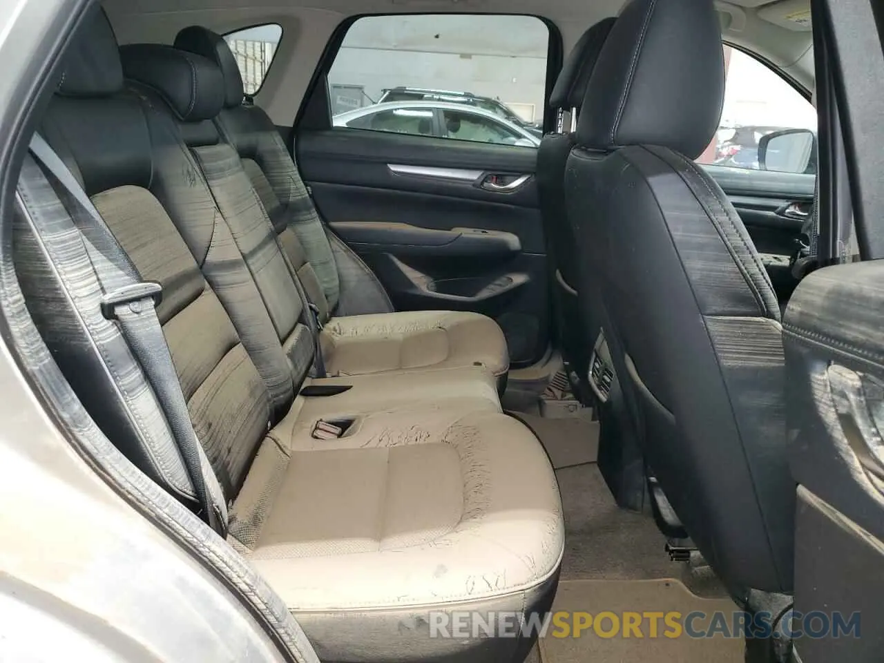 11 fotografías del automóvil dañado JM3KFBBL5R0446031 MAZDA CX-5 SELEC 2024
