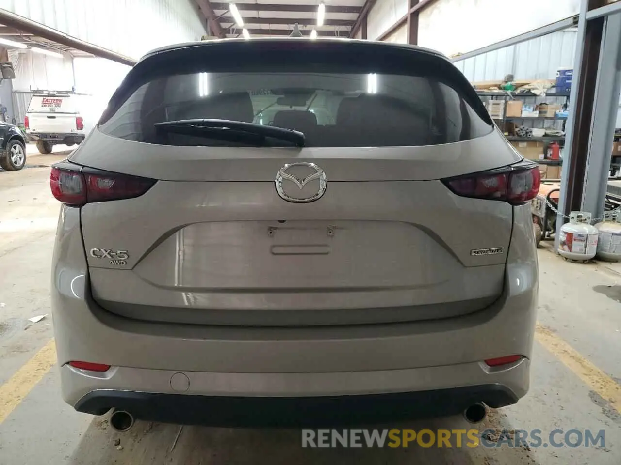 6 fotografías del automóvil dañado JM3KFBBL5R0446031 MAZDA CX-5 SELEC 2024