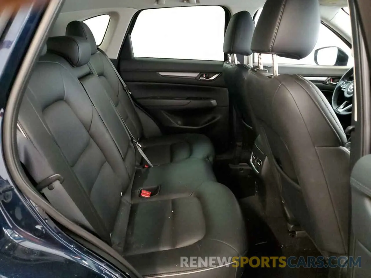 11 fotografías del automóvil dañado JM3KFBBL5R0462214 MAZDA CX-5 SELEC 2024