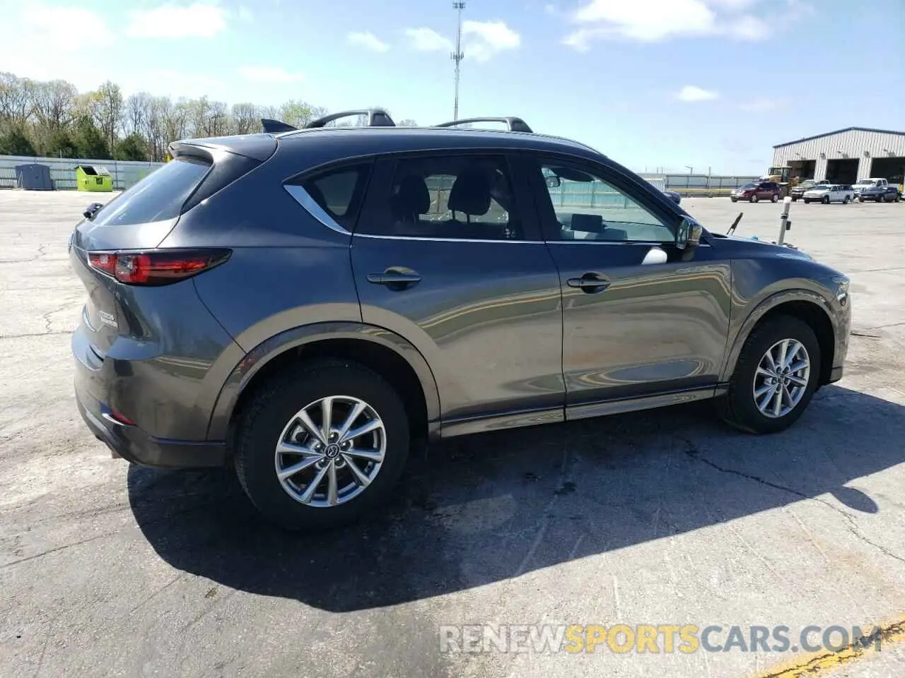 3 fotografías del automóvil dañado JM3KFBBL5R0476050 MAZDA CX-5 SELEC 2024