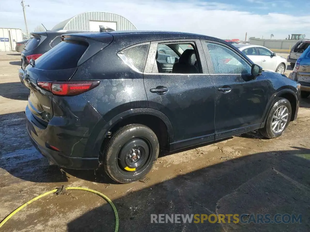 3 fotografías del automóvil dañado JM3KFBBL6R0463923 MAZDA CX-5 SELEC 2024