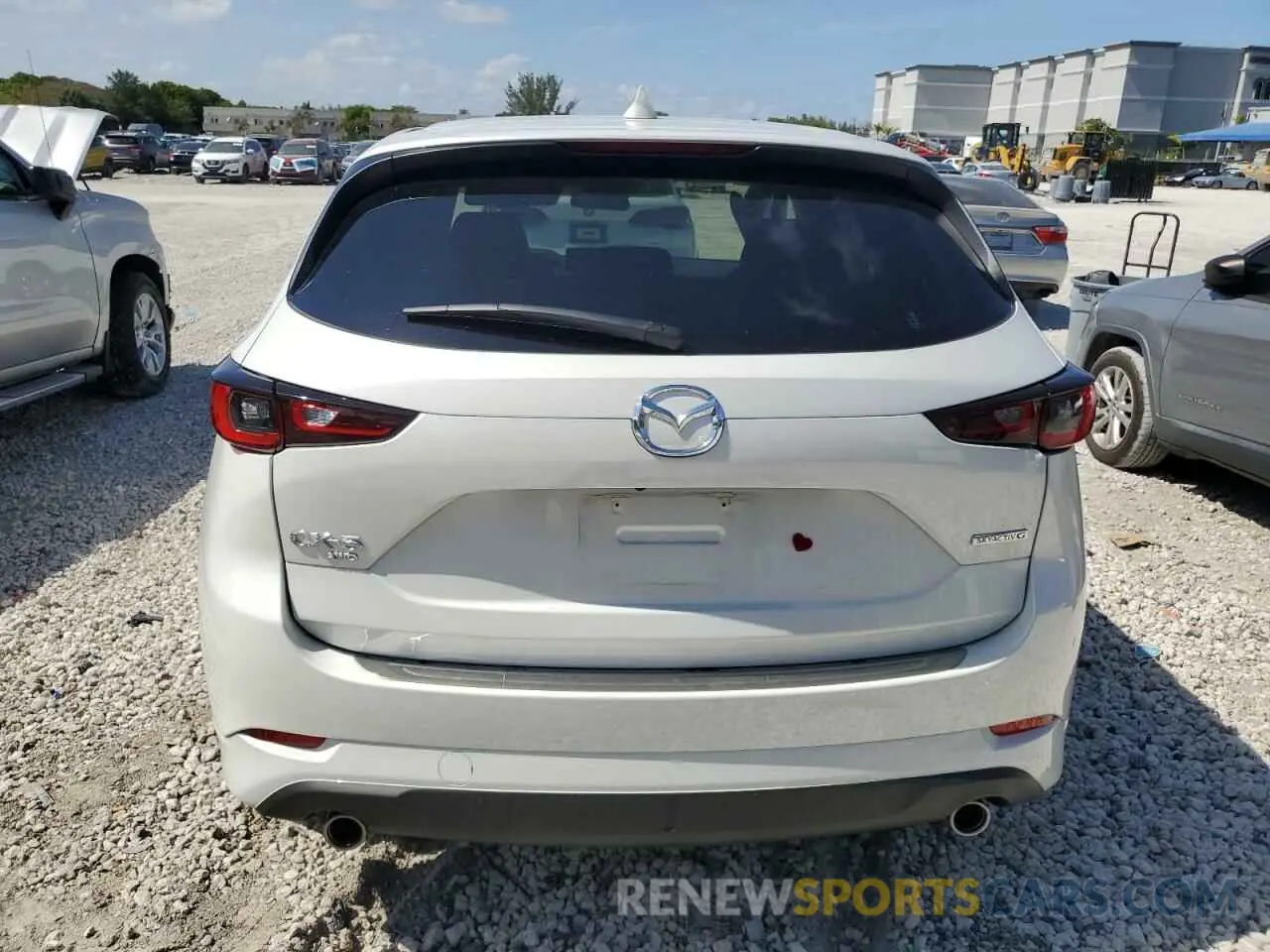 6 fotografías del automóvil dañado JM3KFBBL6R0489695 MAZDA CX-5 SELEC 2024