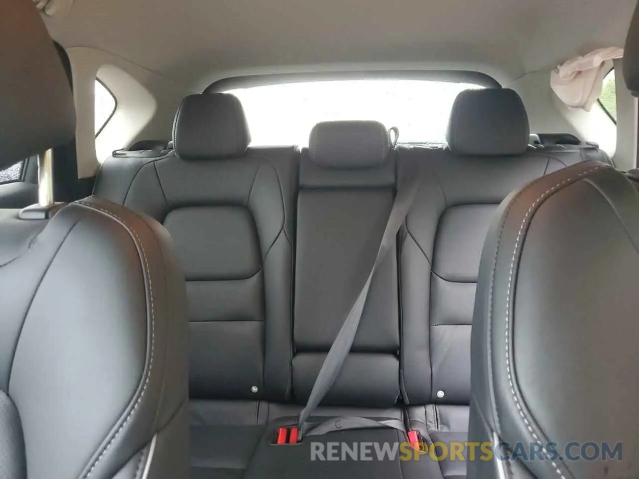 10 fotografías del automóvil dañado JM3KFBBL8R0464183 MAZDA CX-5 SELEC 2024