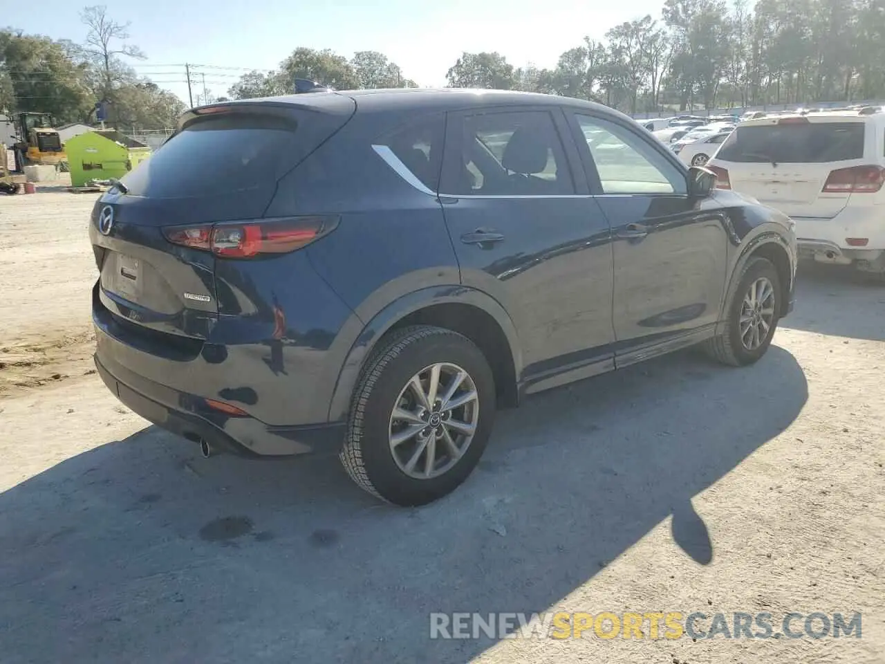 3 fotografías del automóvil dañado JM3KFBBL8R0487544 MAZDA CX-5 SELEC 2024