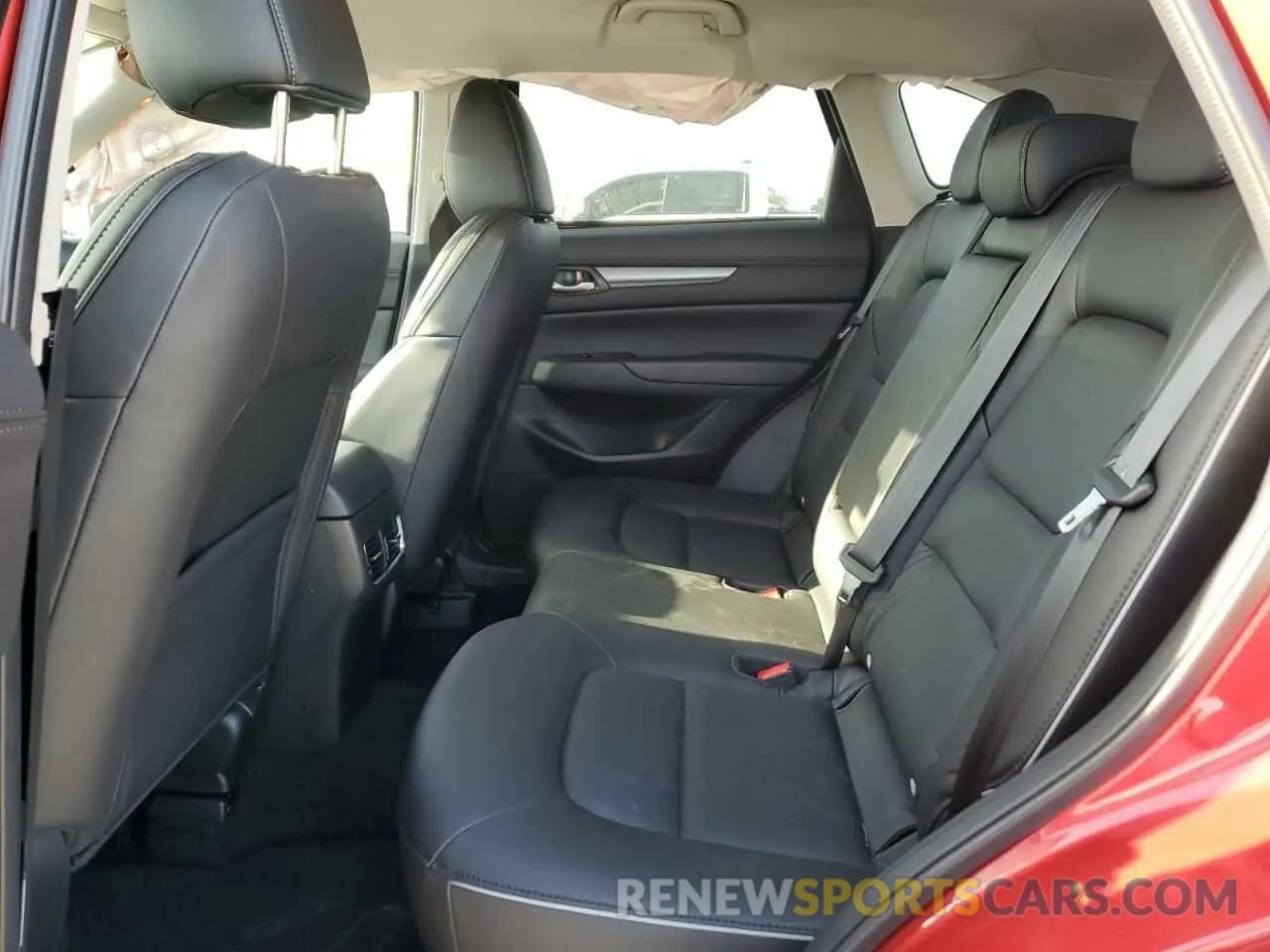 10 fotografías del automóvil dañado JM3KFBBL8R0498902 MAZDA CX-5 SELEC 2024