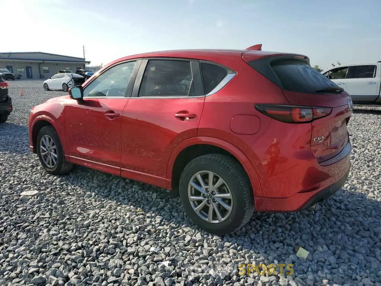 2 fotografías del automóvil dañado JM3KFBBL8R0498902 MAZDA CX-5 SELEC 2024