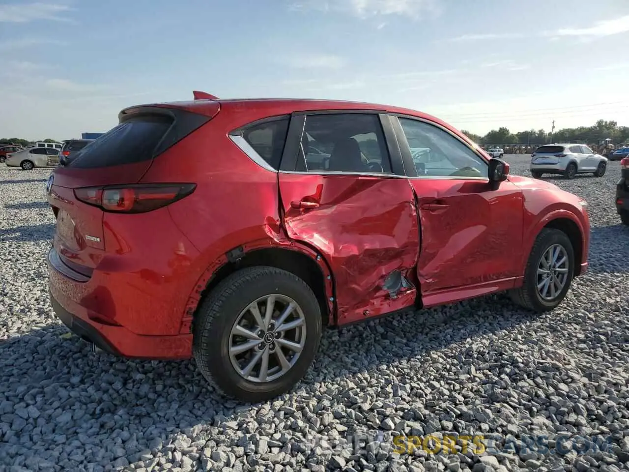3 fotografías del automóvil dañado JM3KFBBL8R0498902 MAZDA CX-5 SELEC 2024