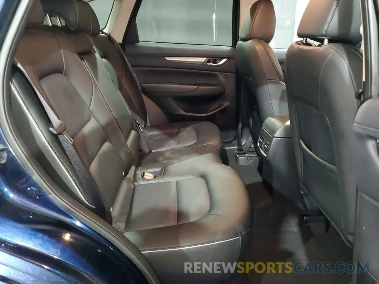 11 fotografías del automóvil dañado JM3KFBBL9R0457985 MAZDA CX-5 SELEC 2024