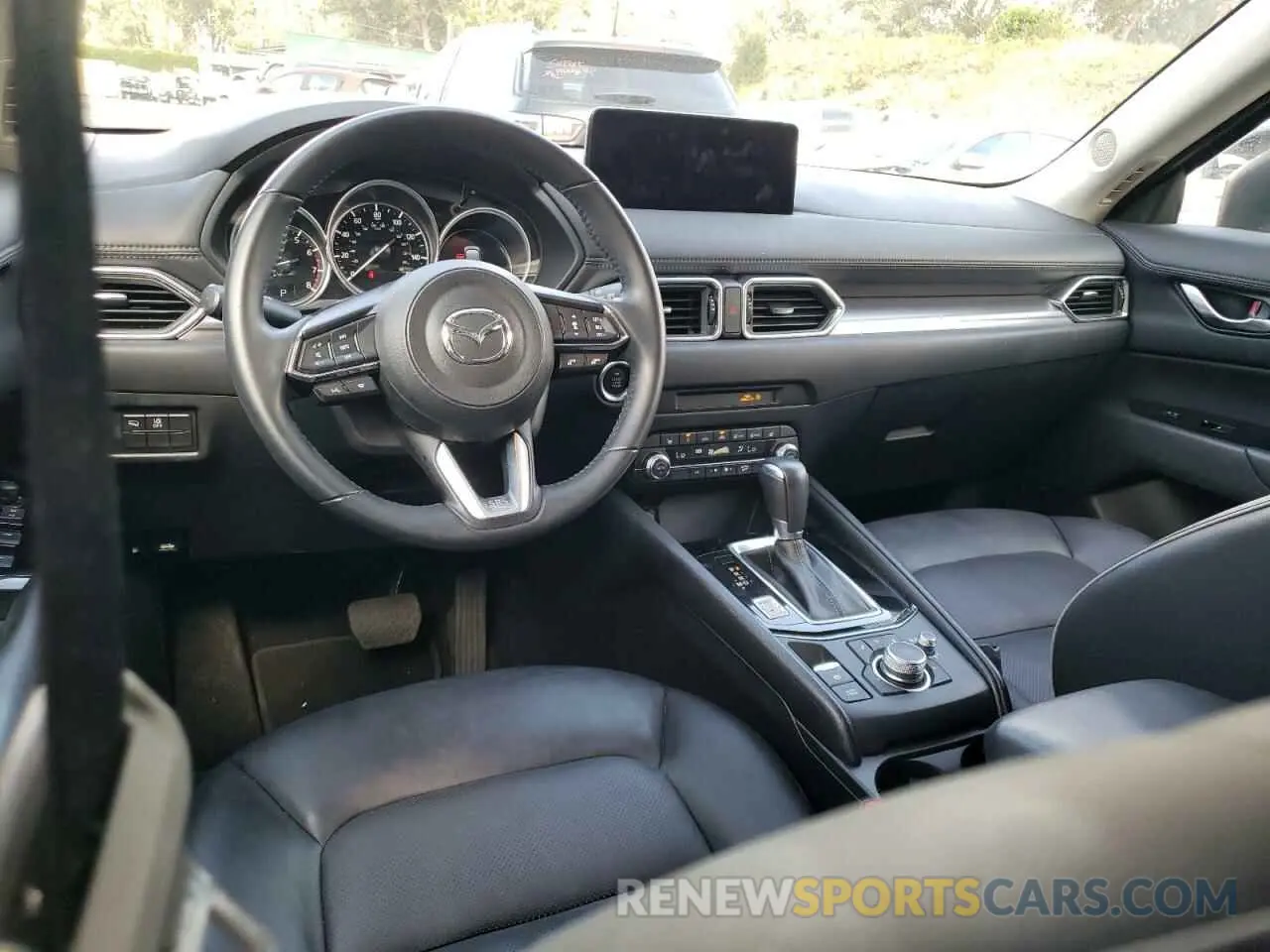8 fotografías del automóvil dañado JM3KFBBLXR0482281 MAZDA CX-5 SELEC 2024