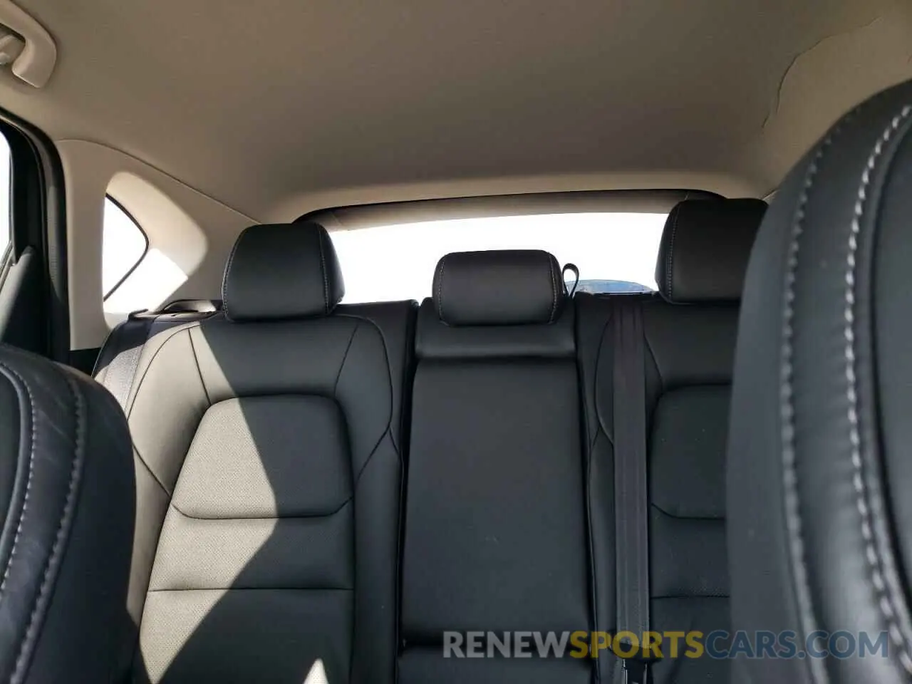 10 fotografías del automóvil dañado JM3KFBBLXR0485648 MAZDA CX-5 SELEC 2024