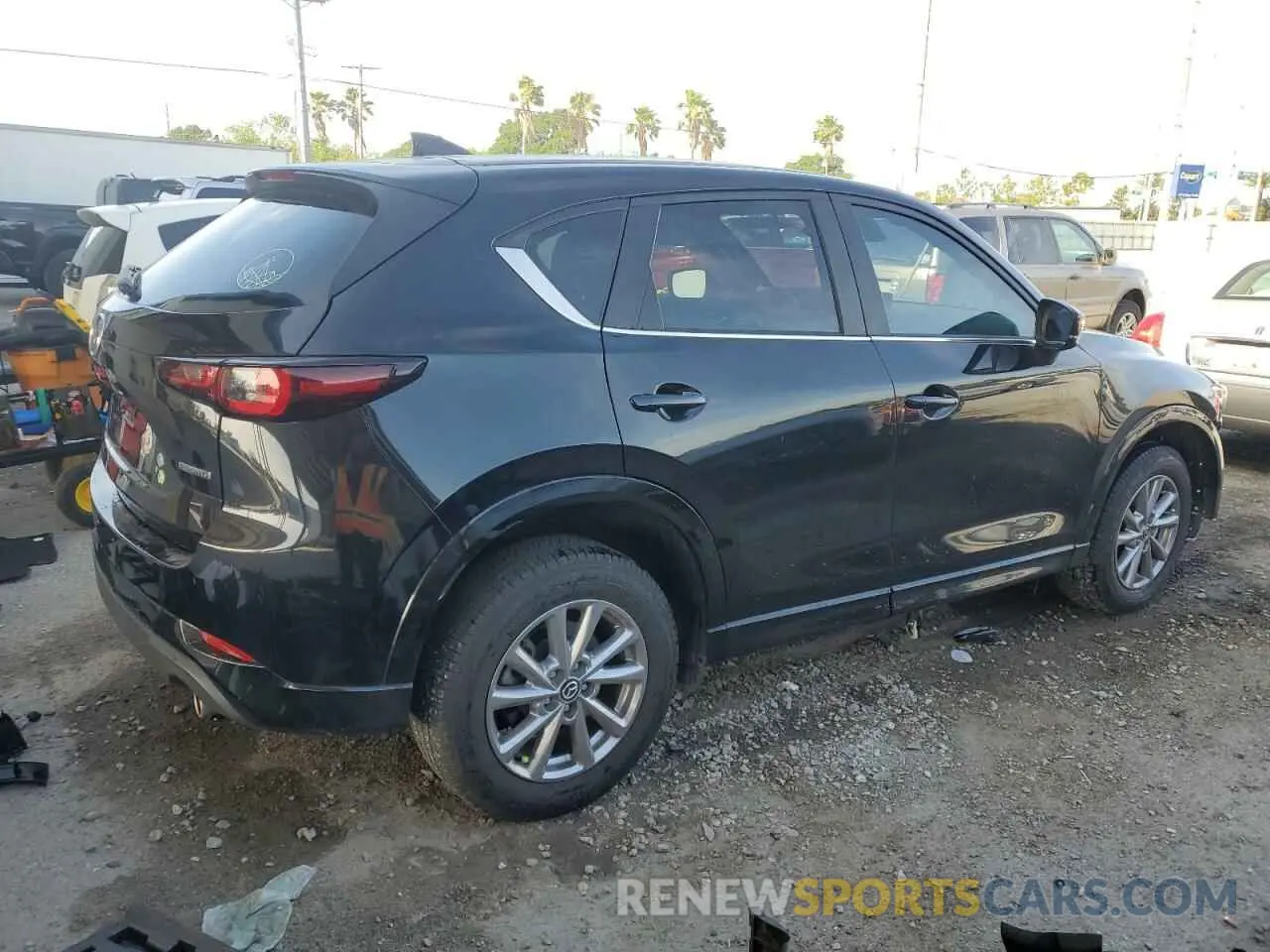 3 fotografías del automóvil dañado JM3KFBBM4R0358371 MAZDA CX-5 SELEC 2024
