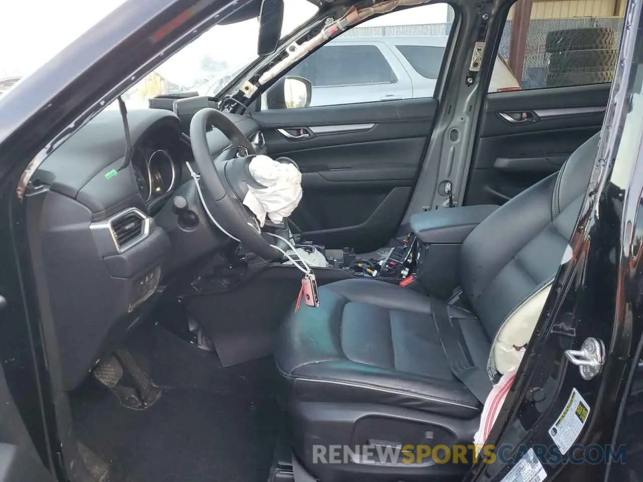 7 fotografías del automóvil dañado JM3KFBBM4R0358371 MAZDA CX-5 SELEC 2024