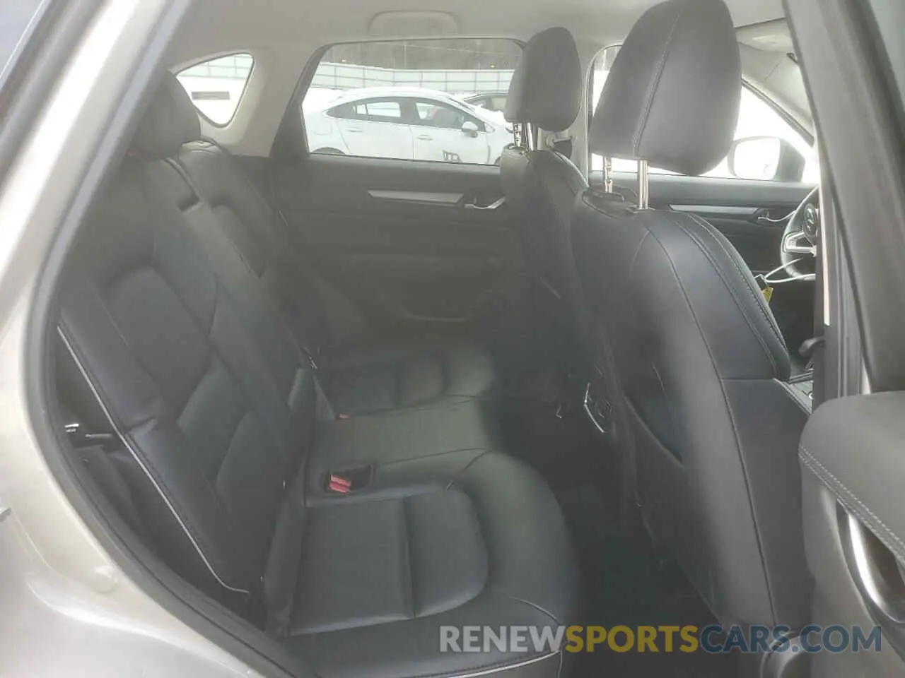 11 fotografías del automóvil dañado JM3KFBBM5R0409733 MAZDA CX-5 SELEC 2024