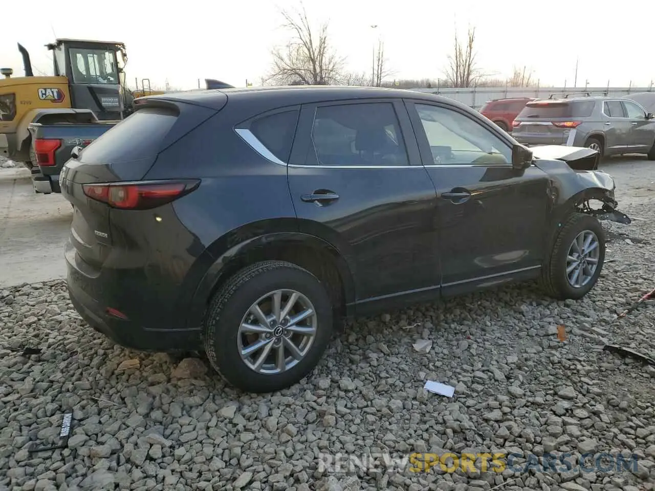 3 fotografías del automóvil dañado JM3KFBBL3S0539300 MAZDA CX-5 SELEC 2025