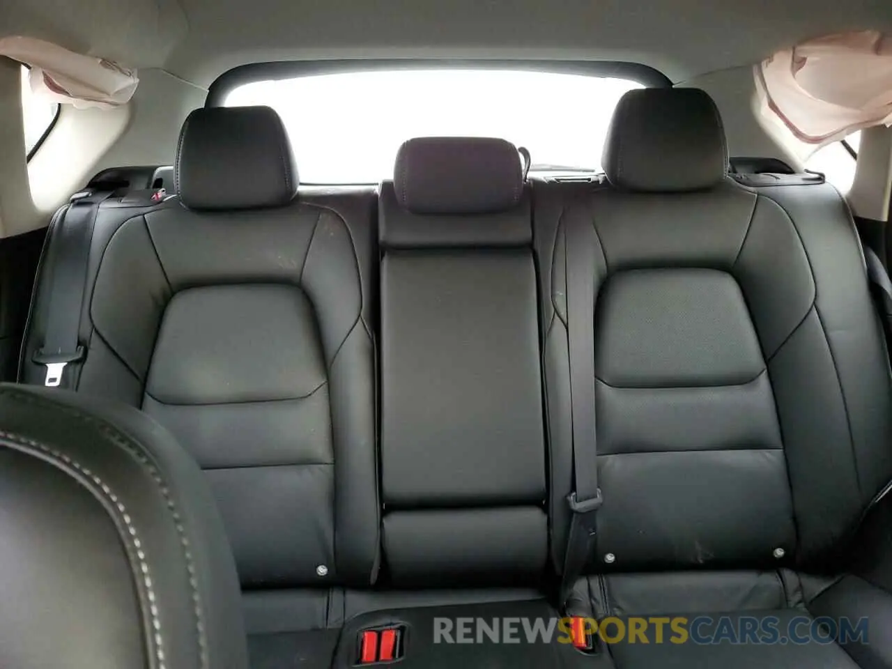 10 fotografías del automóvil dañado JM3KFBBL4S0546188 MAZDA CX-5 SELEC 2025
