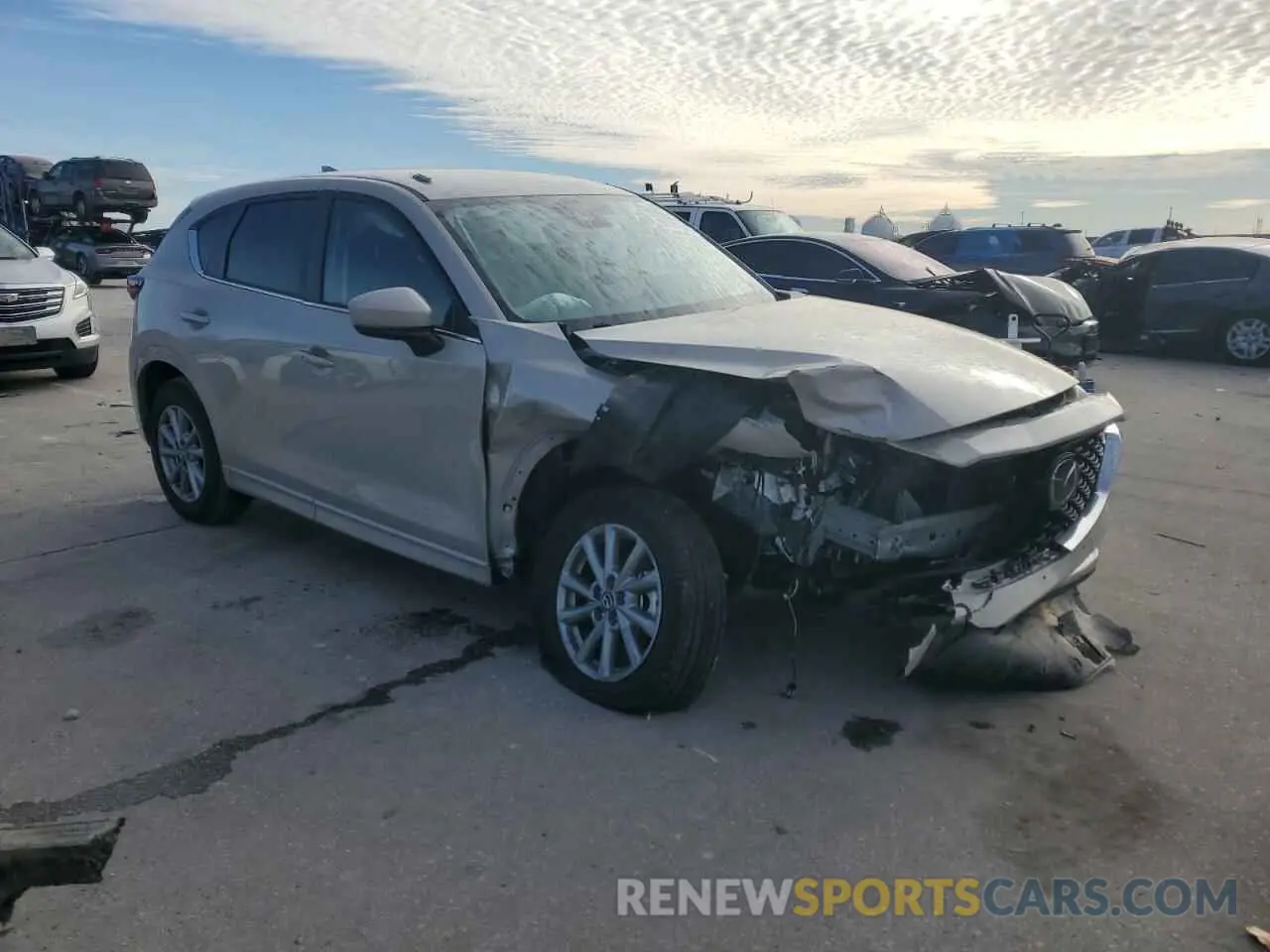 4 fotografías del automóvil dañado JM3KFBBL5S0550427 MAZDA CX-5 SELEC 2025