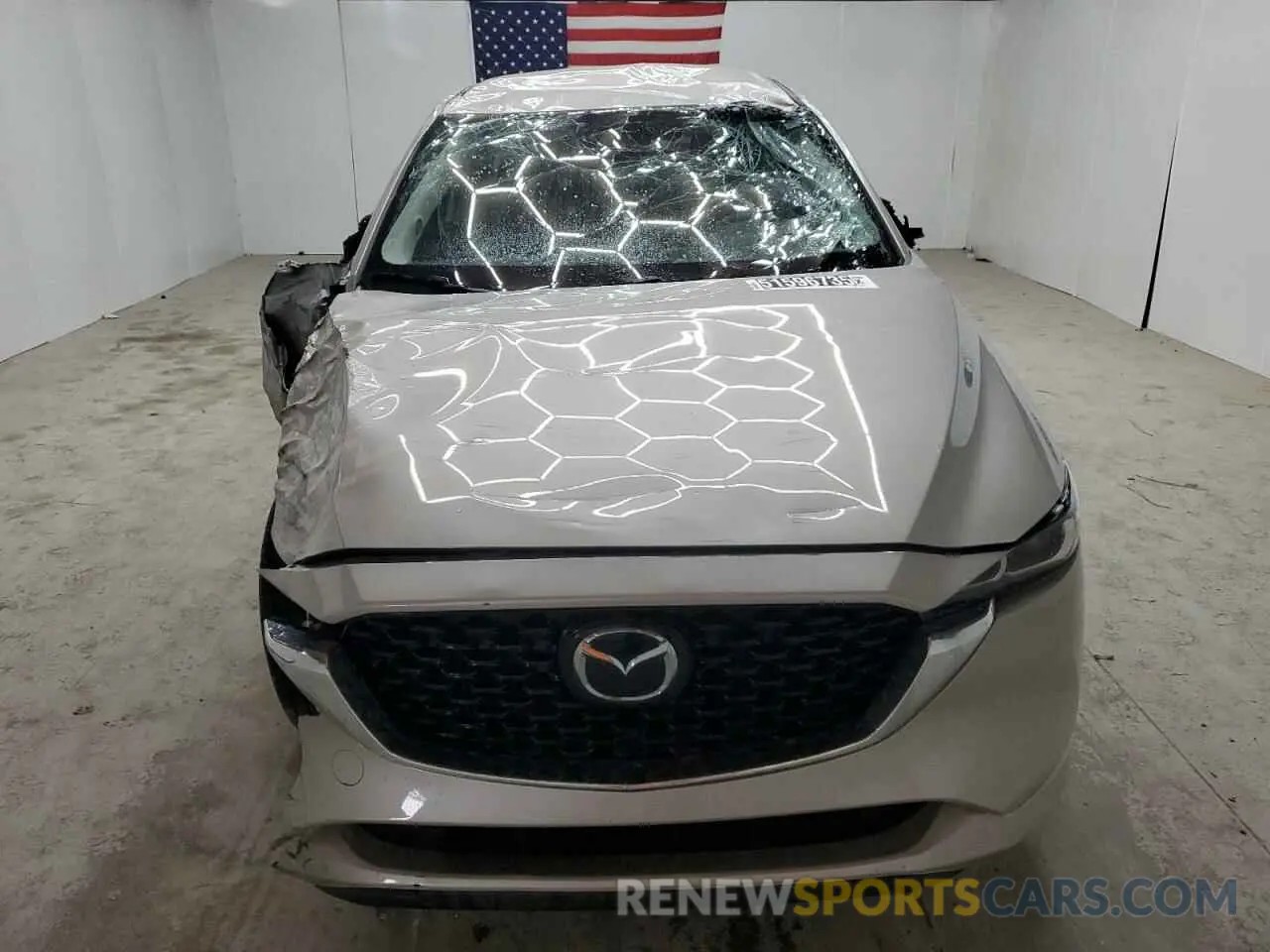 5 fotografías del automóvil dañado JM3KFBBL8S0561082 MAZDA CX-5 SELEC 2025