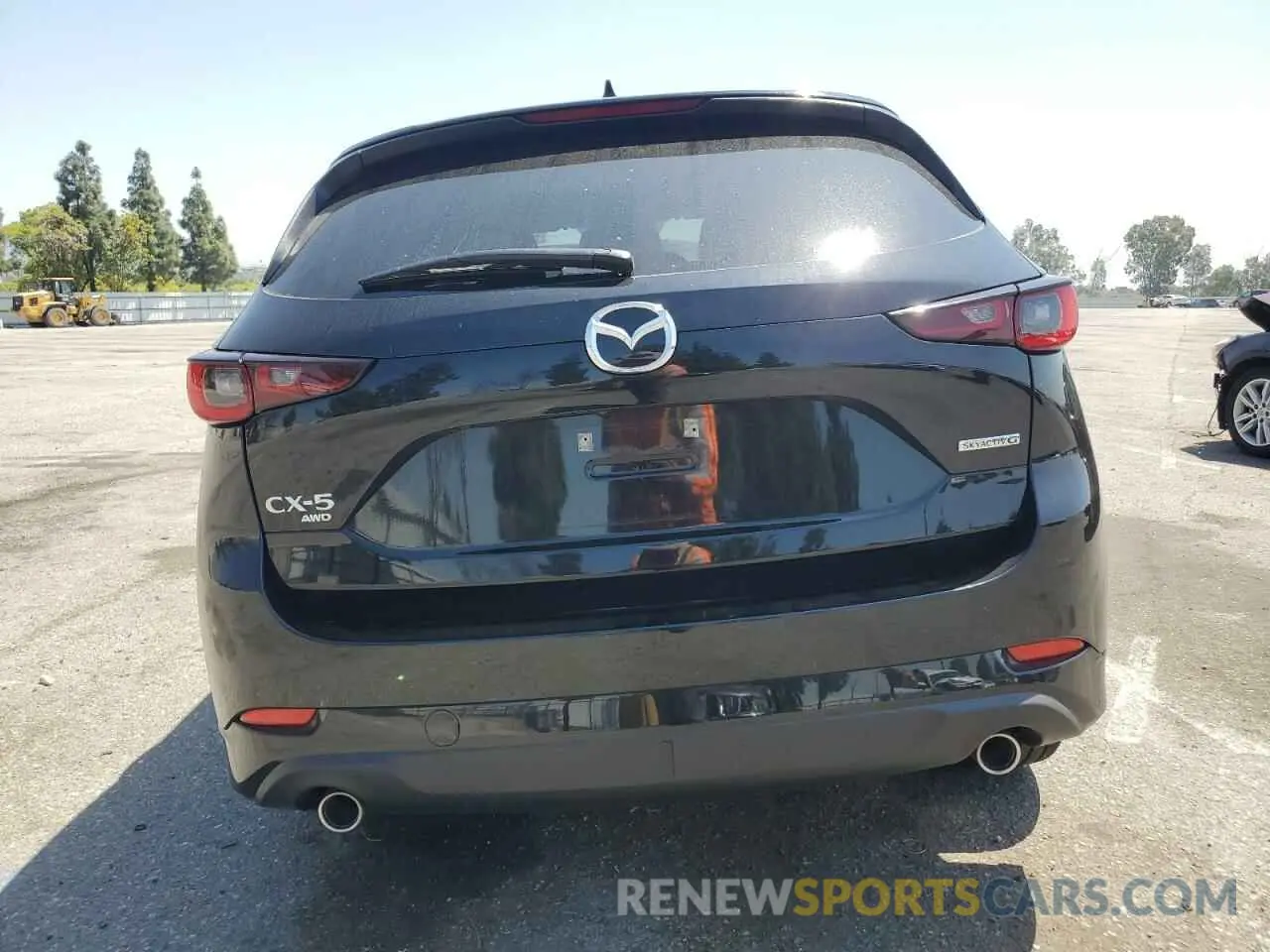 6 fotografías del automóvil dañado JM3KFBBL8S0605503 MAZDA CX-5 SELEC 2025
