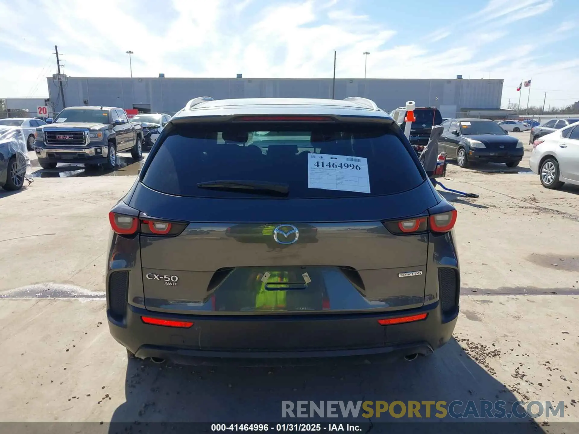 16 fotografías del automóvil dañado 7MMVABAM5PN150568 MAZDA CX-50 2023