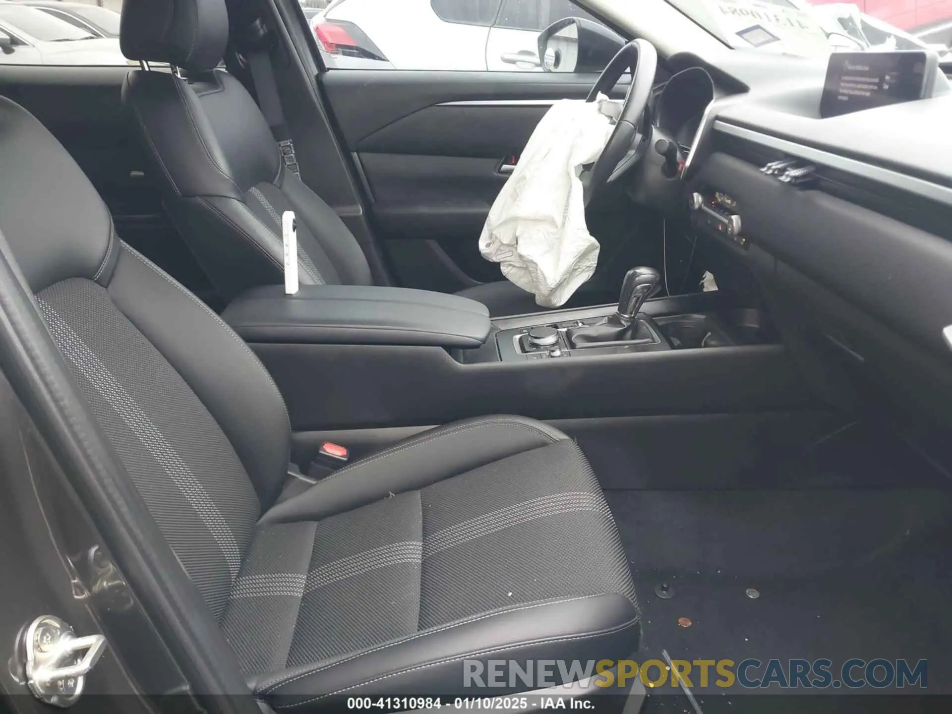 5 fotografías del automóvil dañado 7MMVABCM2PN107061 MAZDA CX-50 2023