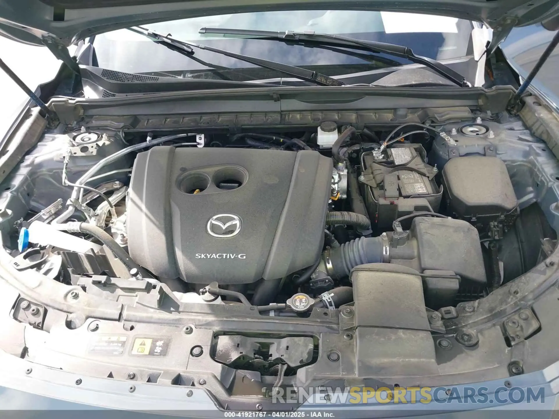 10 fotografías del automóvil dañado 7MMVABCM3PN122068 MAZDA CX-50 2023