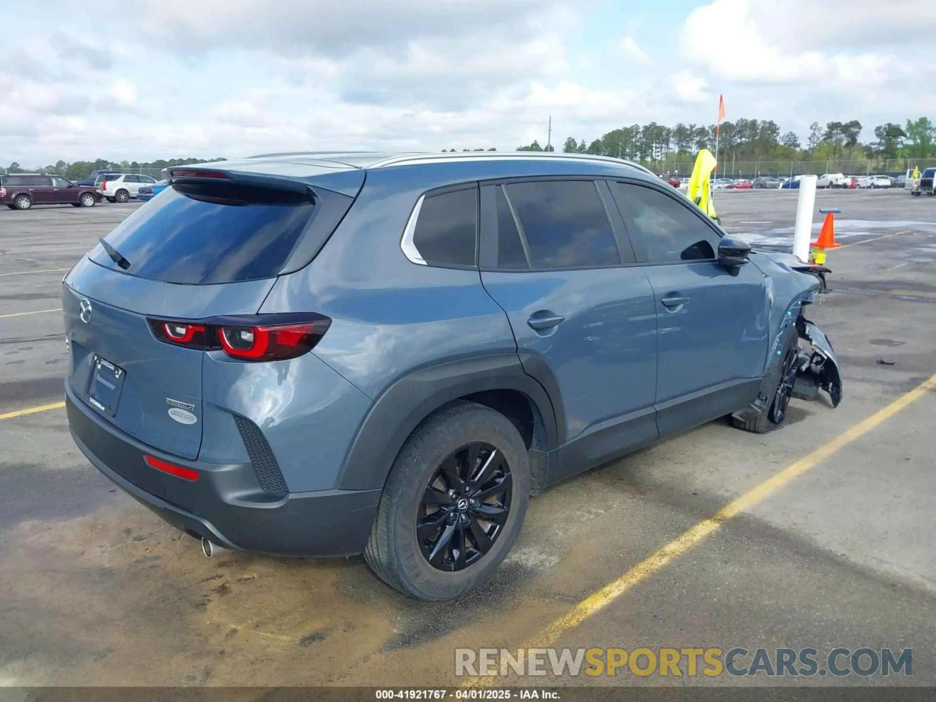 4 fotografías del automóvil dañado 7MMVABCM3PN122068 MAZDA CX-50 2023