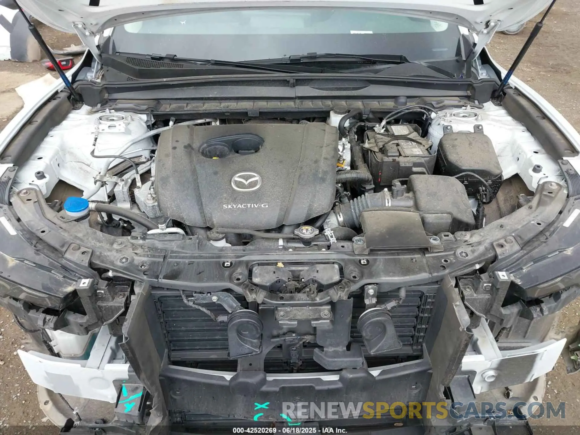 10 fotografías del automóvil dañado 7MMVABCM3PN137749 MAZDA CX-50 2023