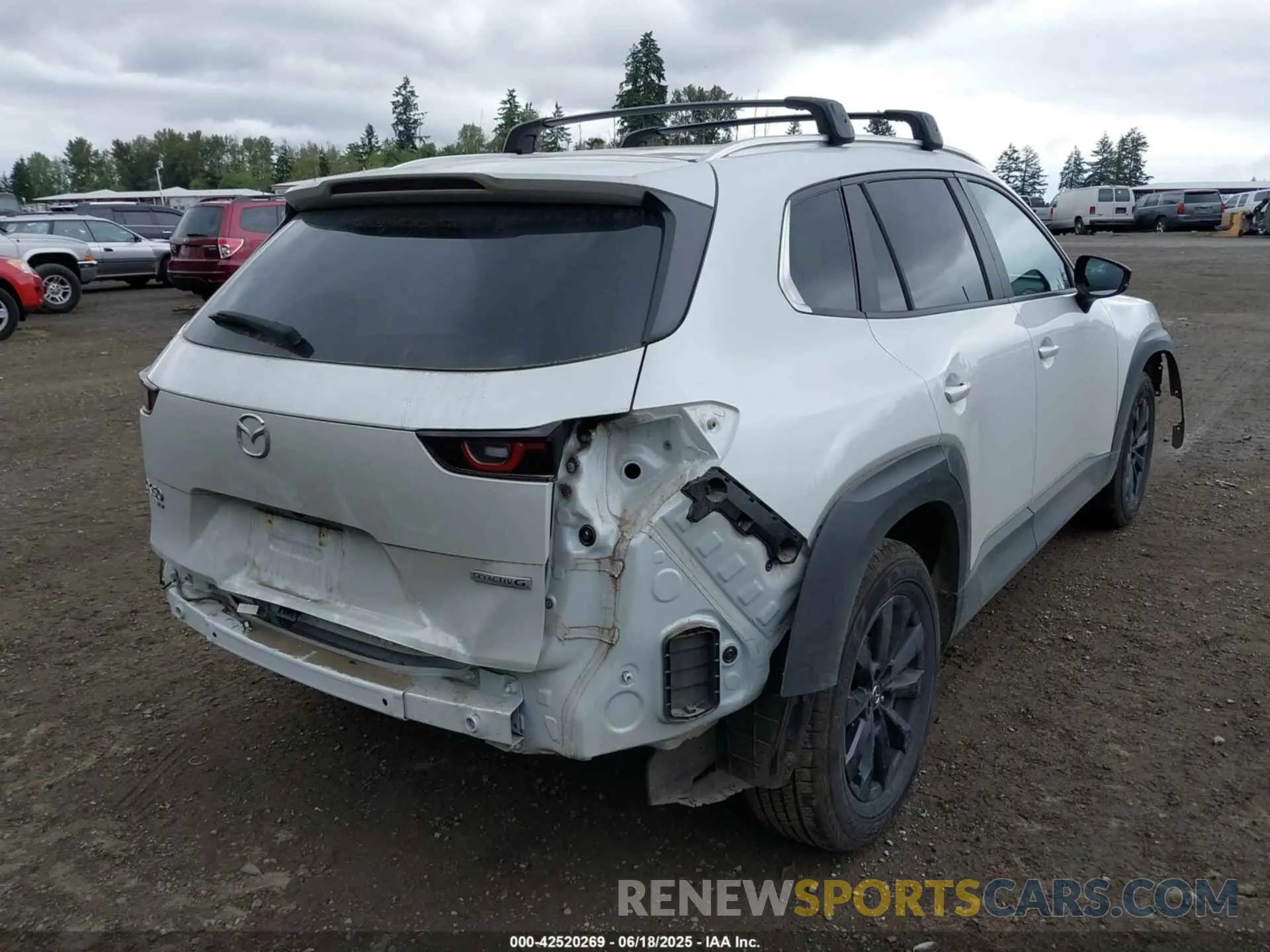 4 fotografías del automóvil dañado 7MMVABCM3PN137749 MAZDA CX-50 2023