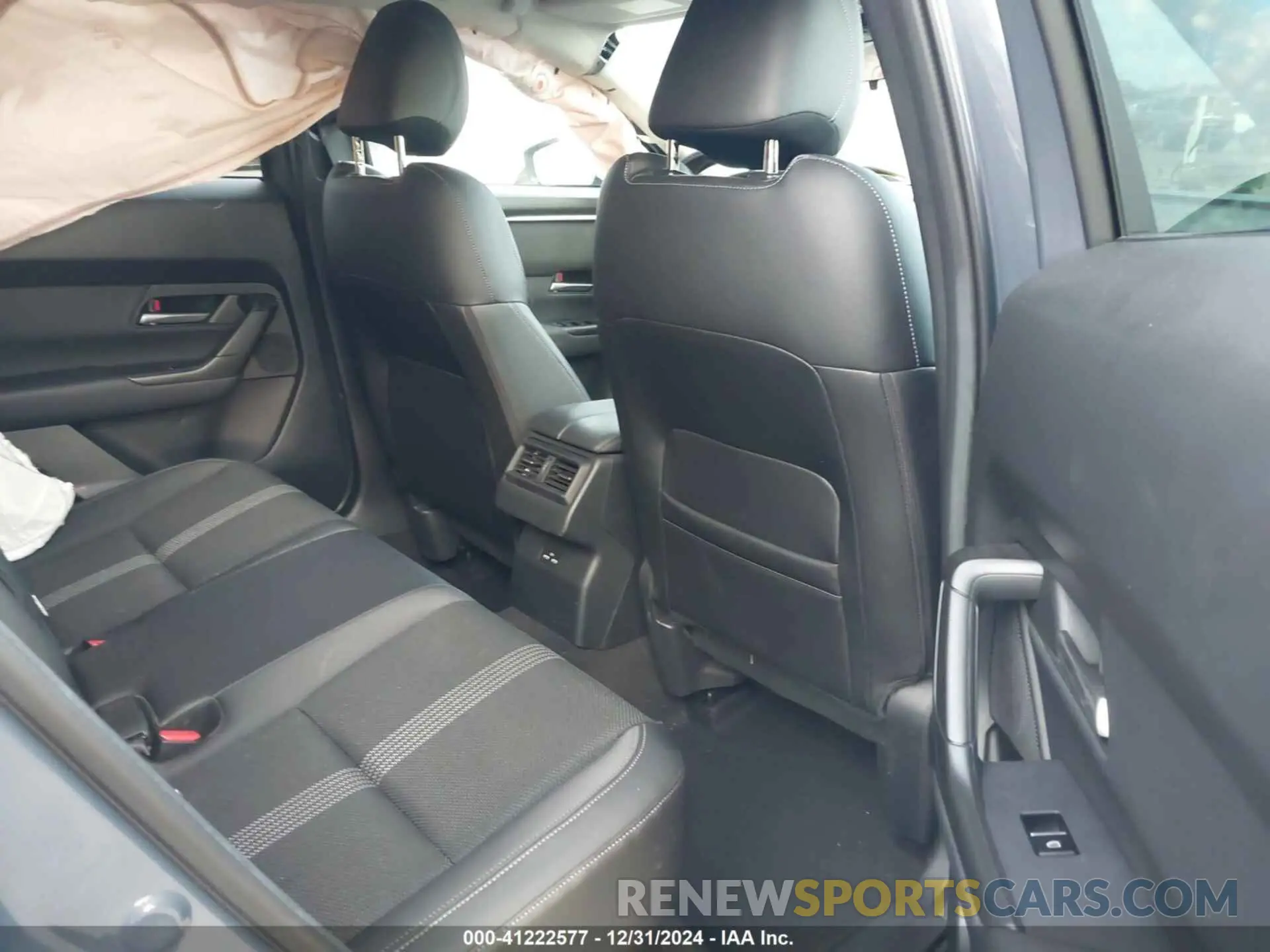 8 fotografías del automóvil dañado 7MMVABCM7PN116127 MAZDA CX-50 2023