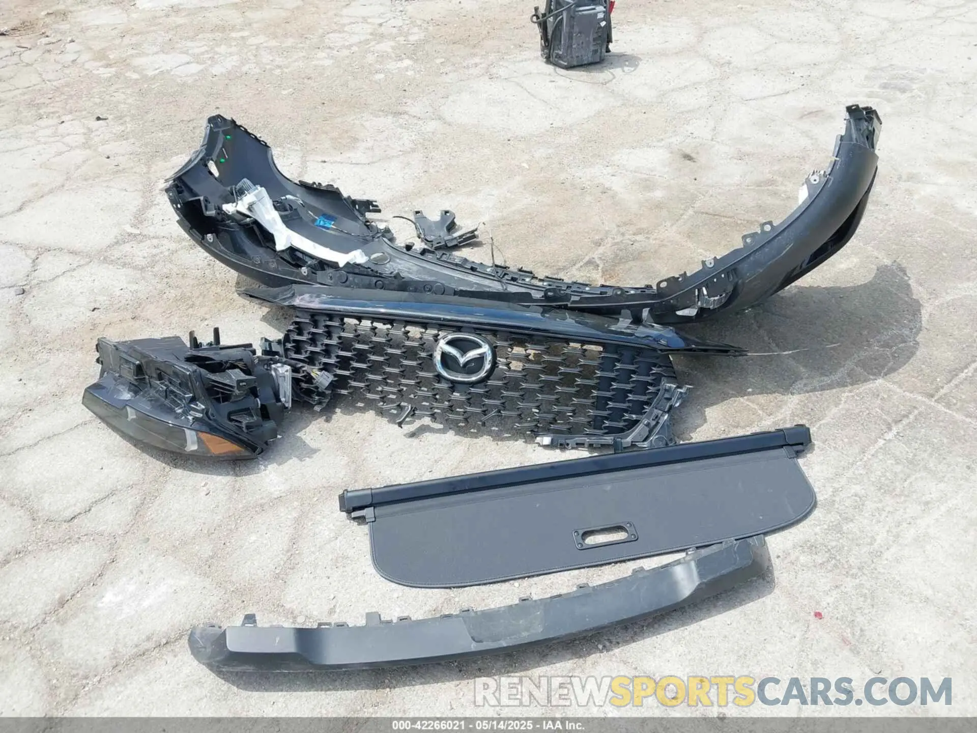 12 fotografías del automóvil dañado 7MMVABCM7PN145966 MAZDA CX-50 2023