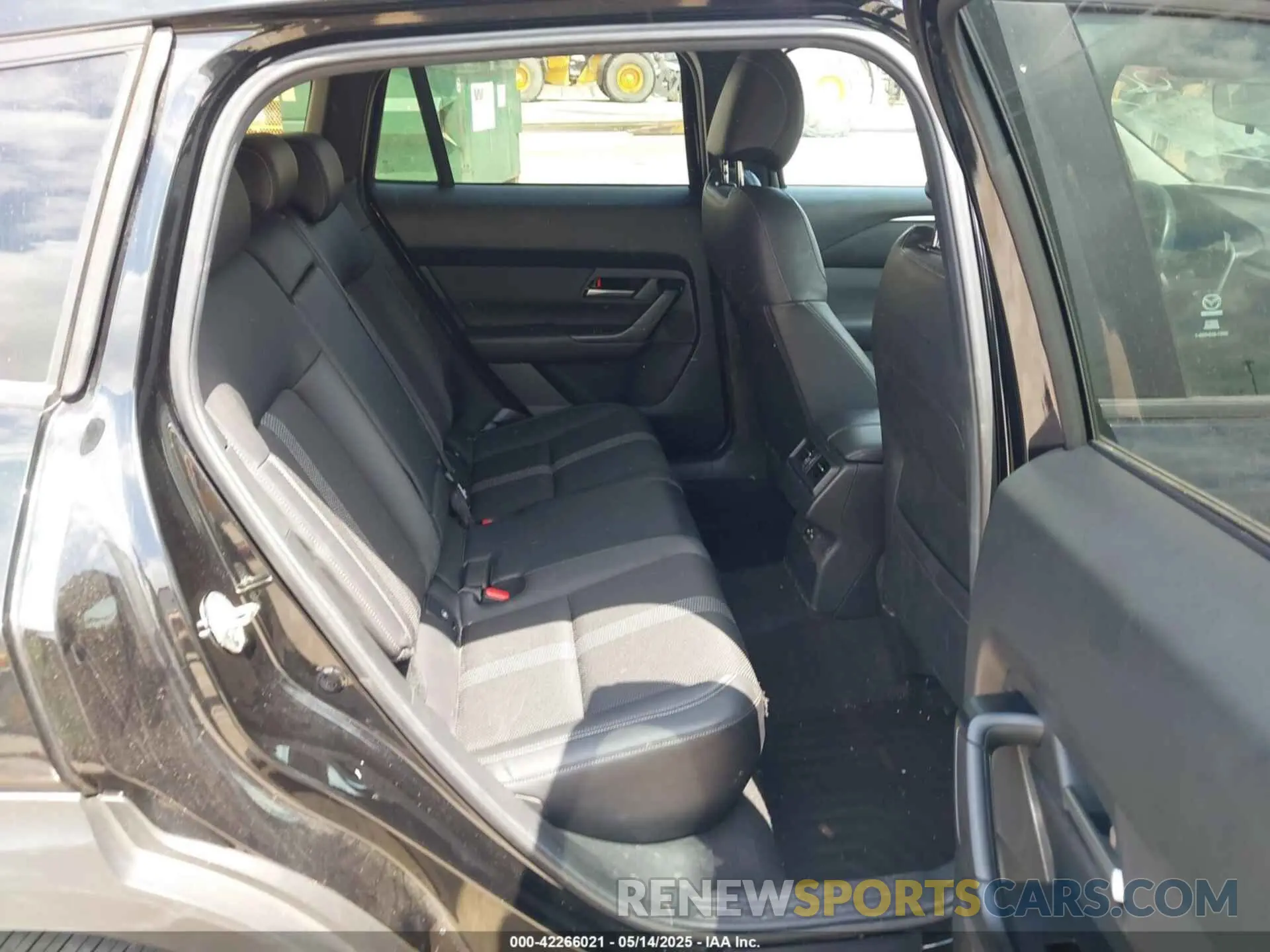8 fotografías del automóvil dañado 7MMVABCM7PN145966 MAZDA CX-50 2023