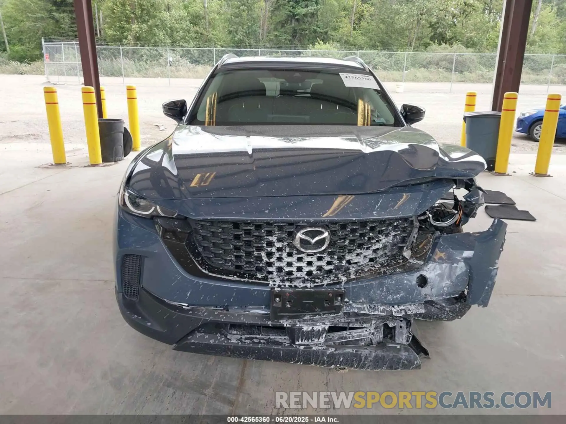 12 fotografías del automóvil dañado 7MMVABCM8PN132322 MAZDA CX-50 2023