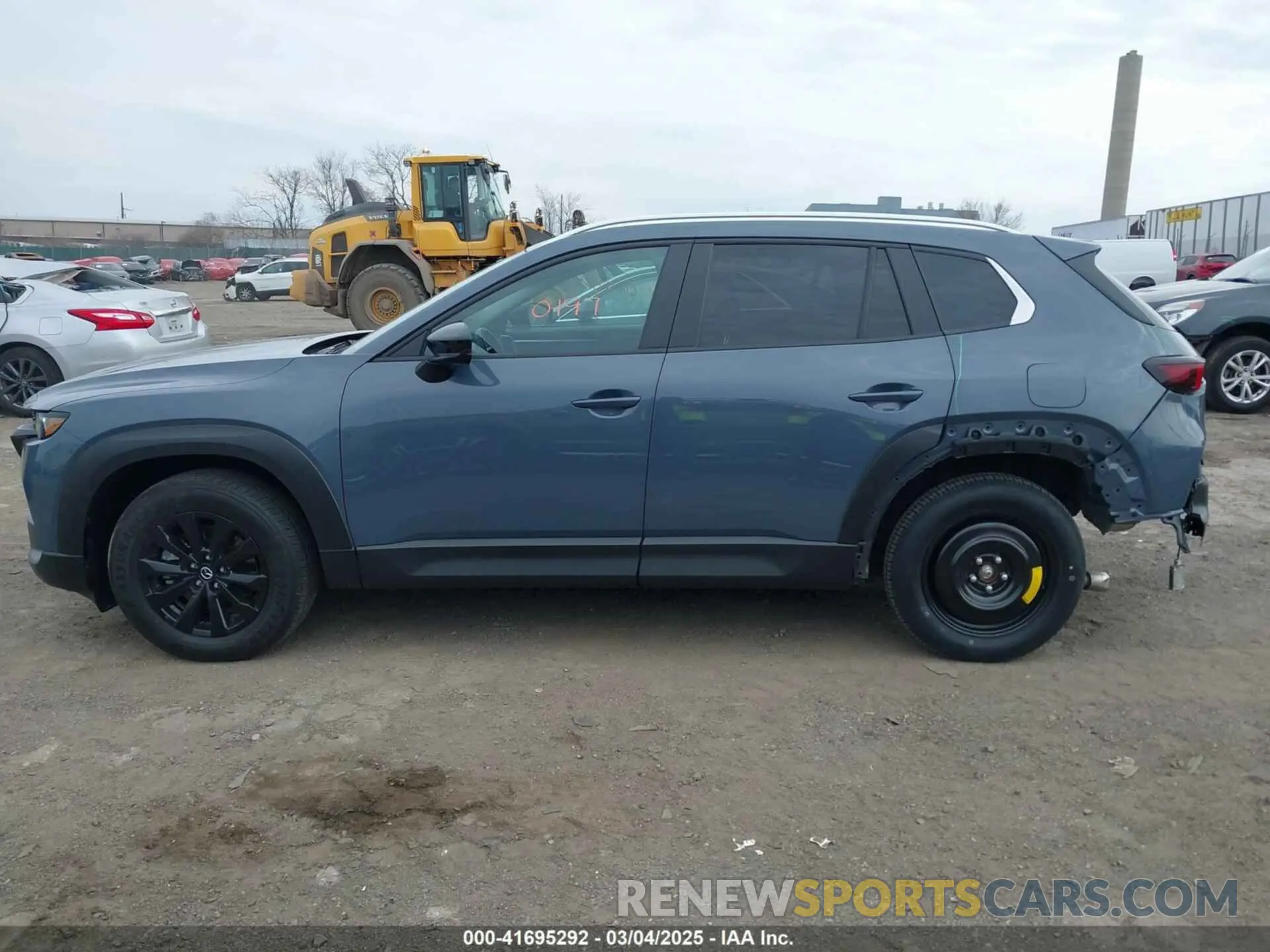 14 fotografías del automóvil dañado 7MMVABCM9PN113620 MAZDA CX-50 2023