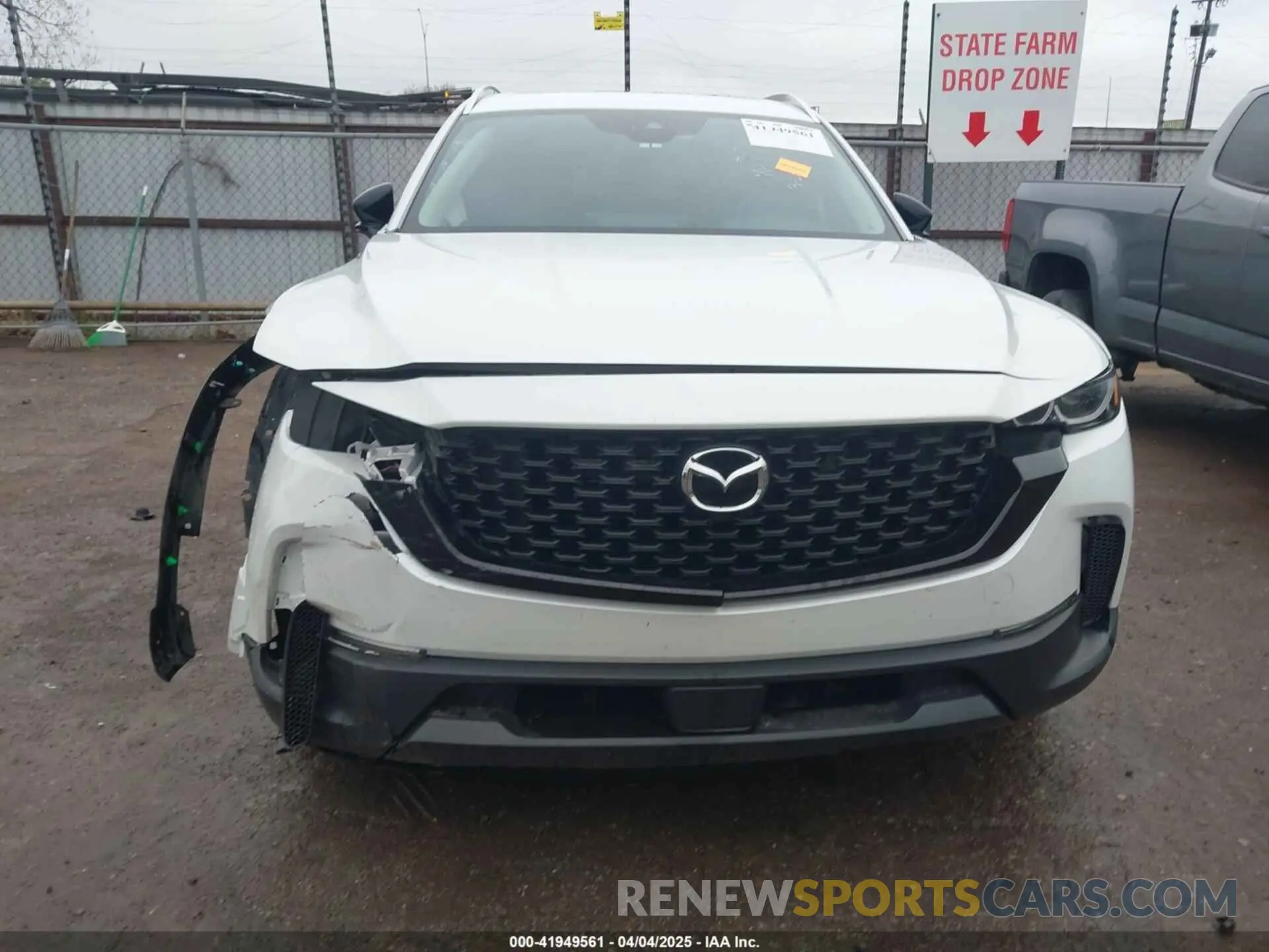 13 fotografías del automóvil dañado 7MMVABCM9PN122463 MAZDA CX-50 2023