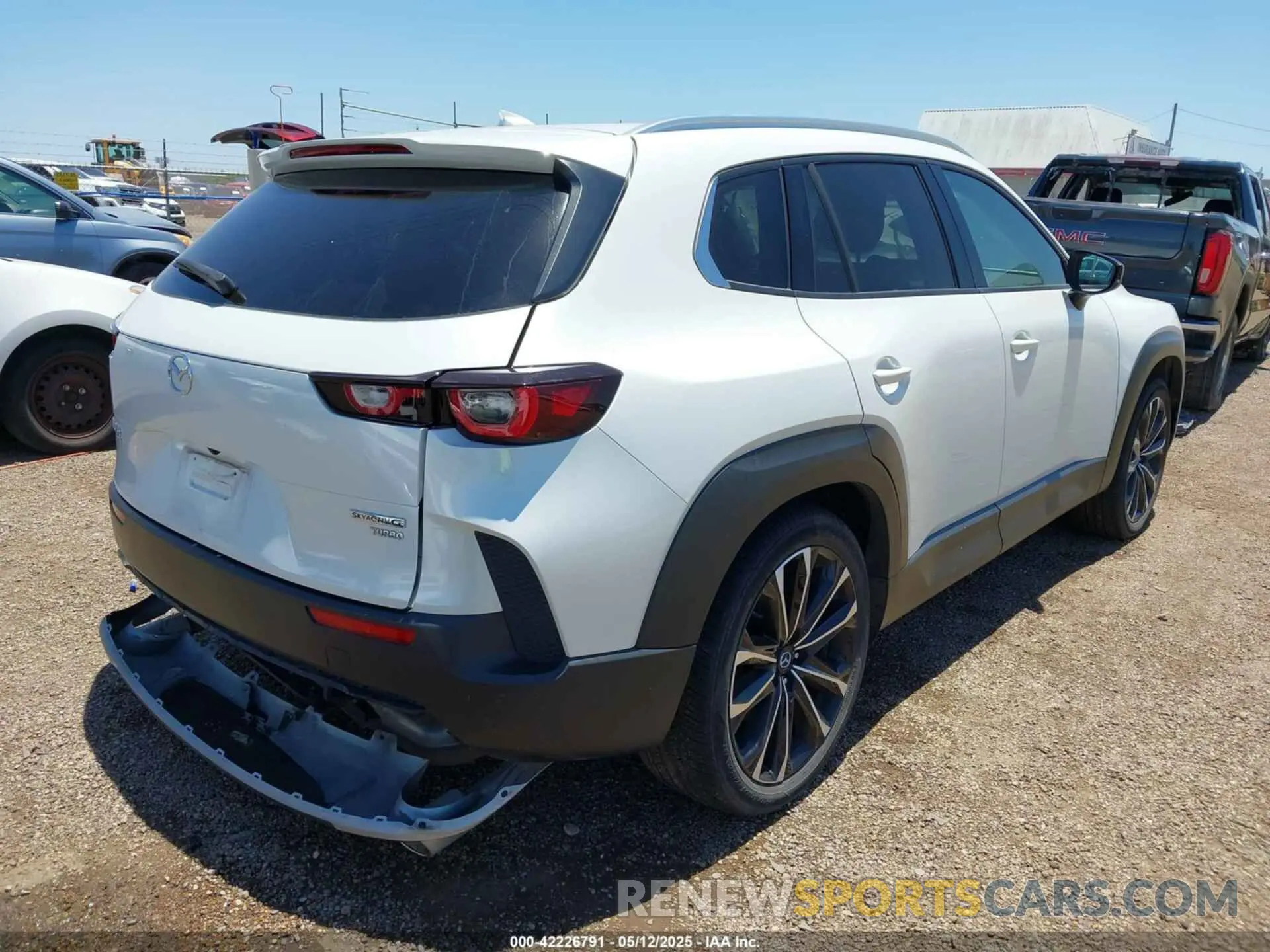 4 fotografías del automóvil dañado 7MMVABDY4PN137292 MAZDA CX-50 2023