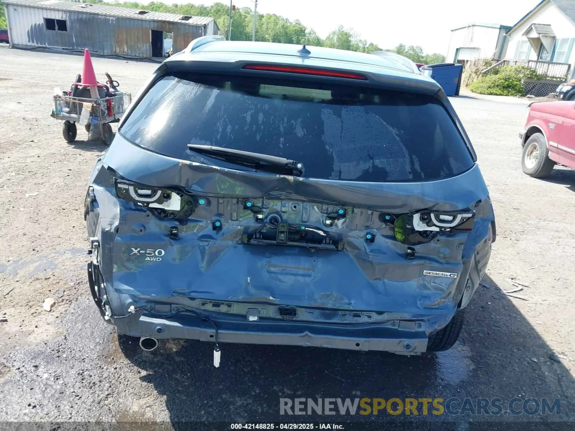 6 fotografías del automóvil dañado 7MMVABEM6PN105424 MAZDA CX-50 2023