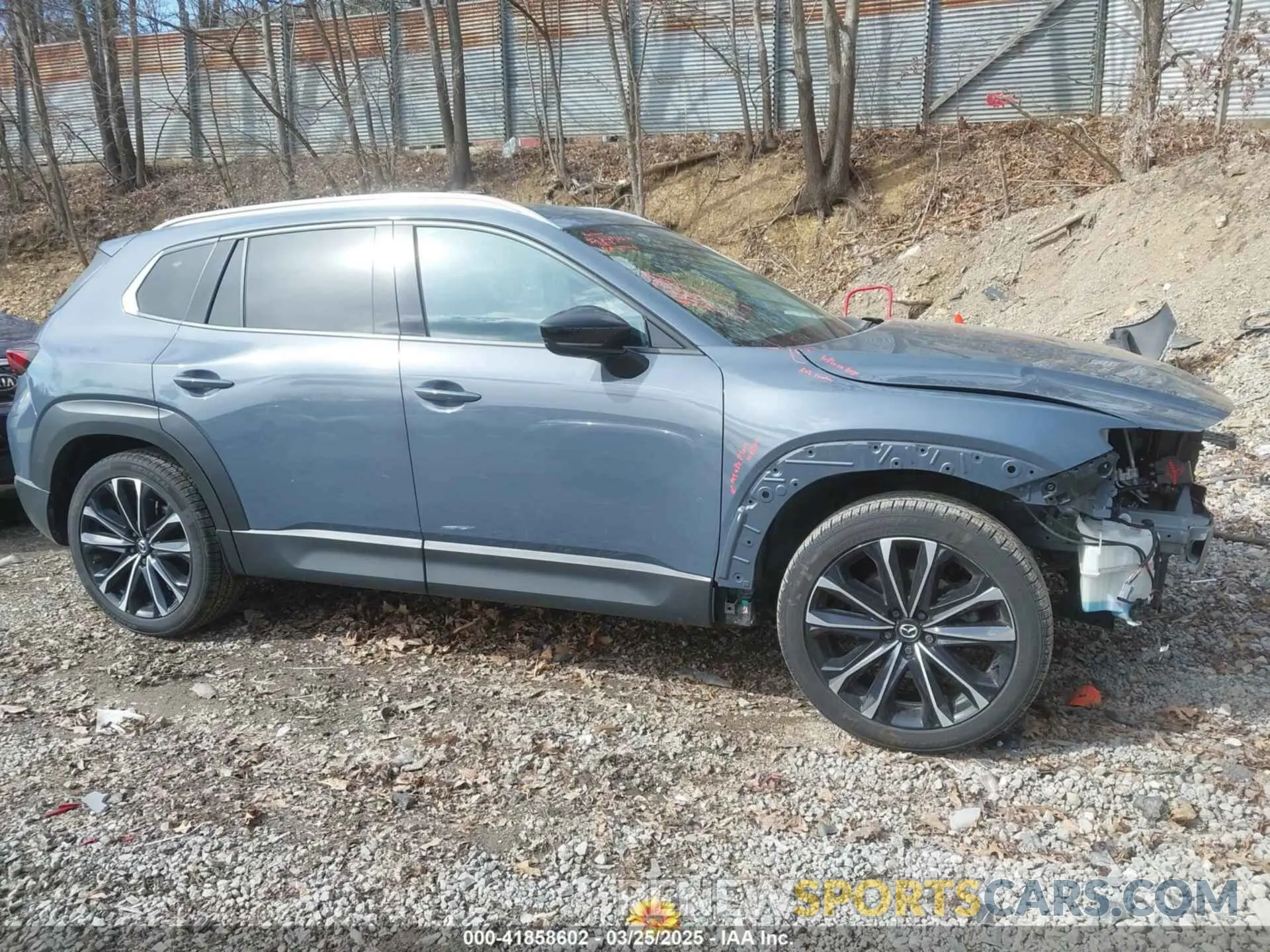 14 fotografías del automóvil dañado 7MMVABEY1PN101123 MAZDA CX-50 2023