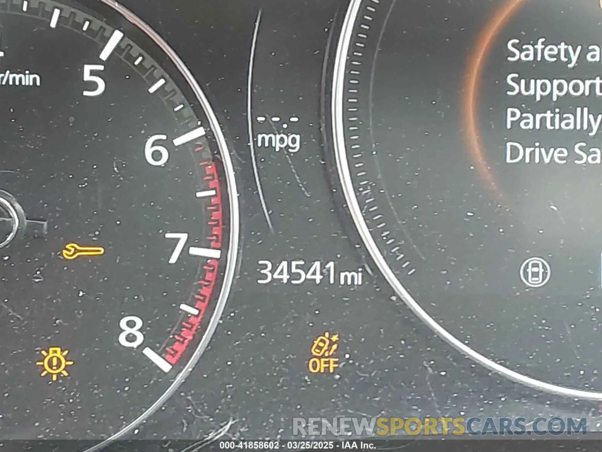 16 fotografías del automóvil dañado 7MMVABEY1PN101123 MAZDA CX-50 2023