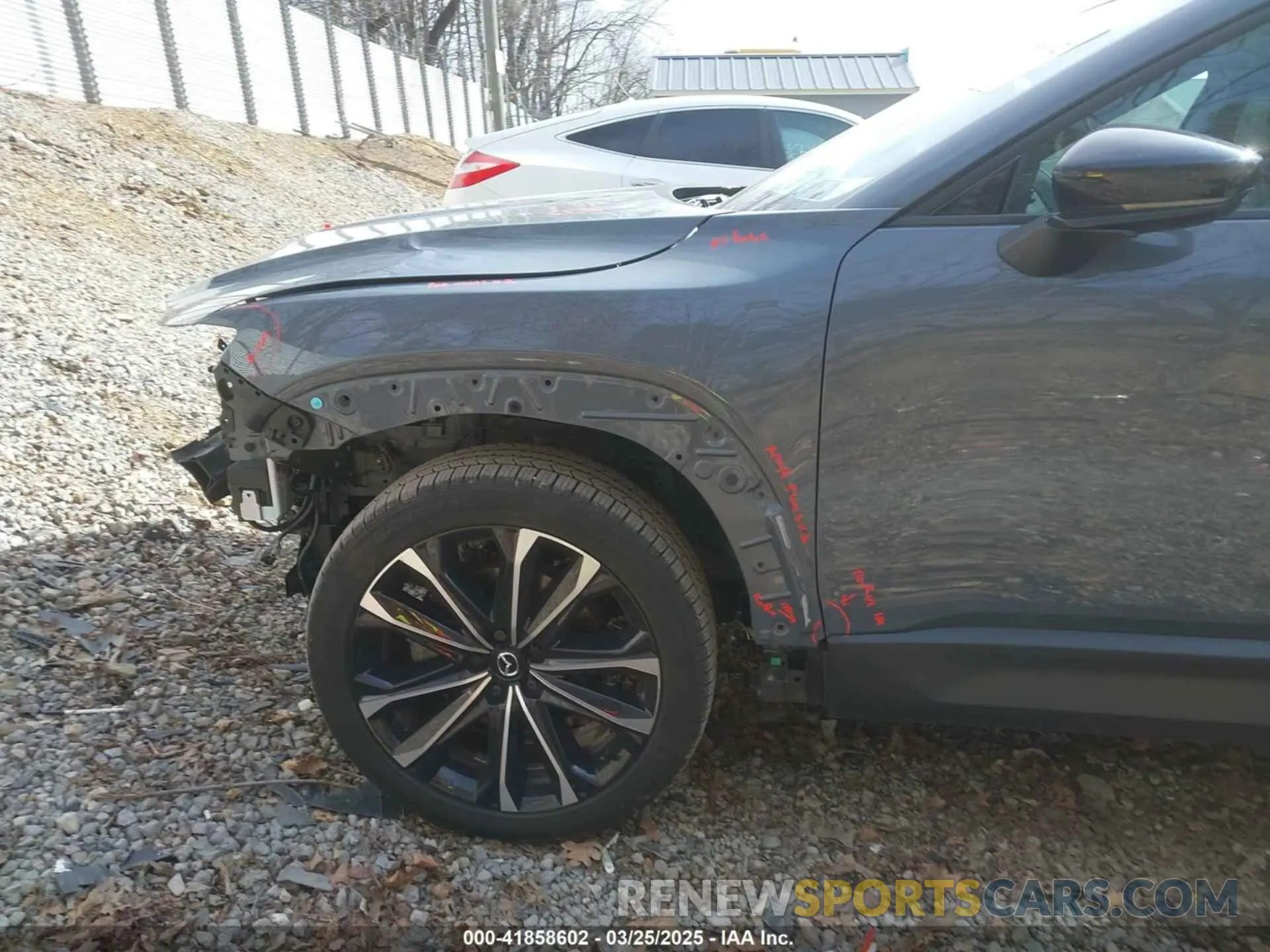 19 fotografías del automóvil dañado 7MMVABEY1PN101123 MAZDA CX-50 2023