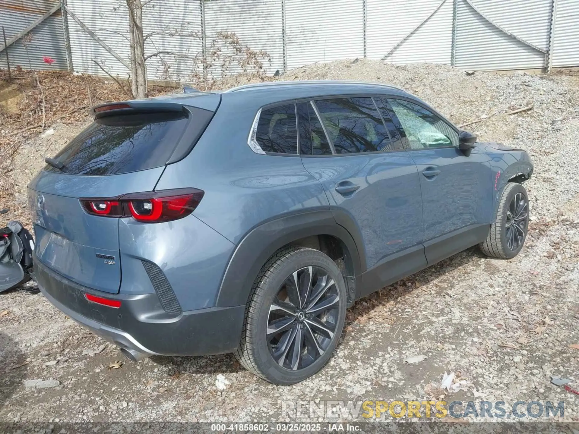 4 fotografías del automóvil dañado 7MMVABEY1PN101123 MAZDA CX-50 2023