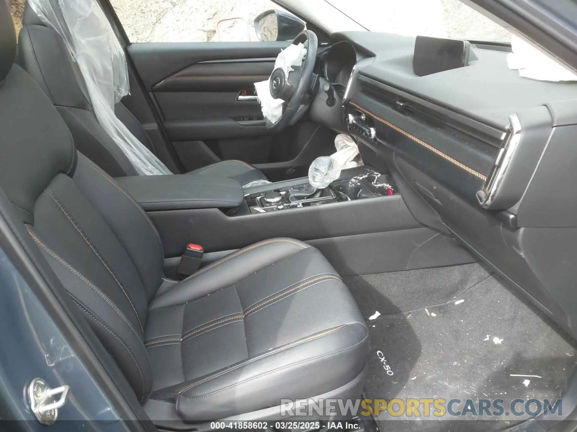 5 fotografías del automóvil dañado 7MMVABEY1PN101123 MAZDA CX-50 2023