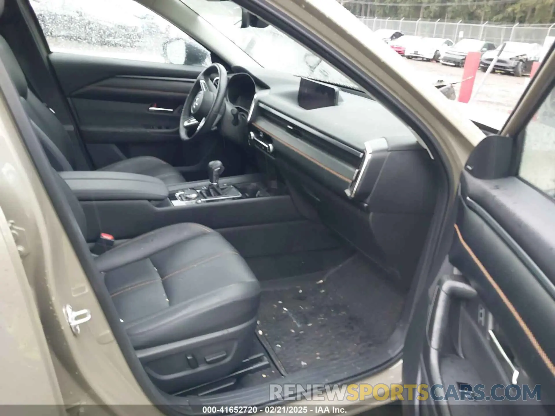 5 fotografías del automóvil dañado 7MMVABEY4PN101455 MAZDA CX-50 2023