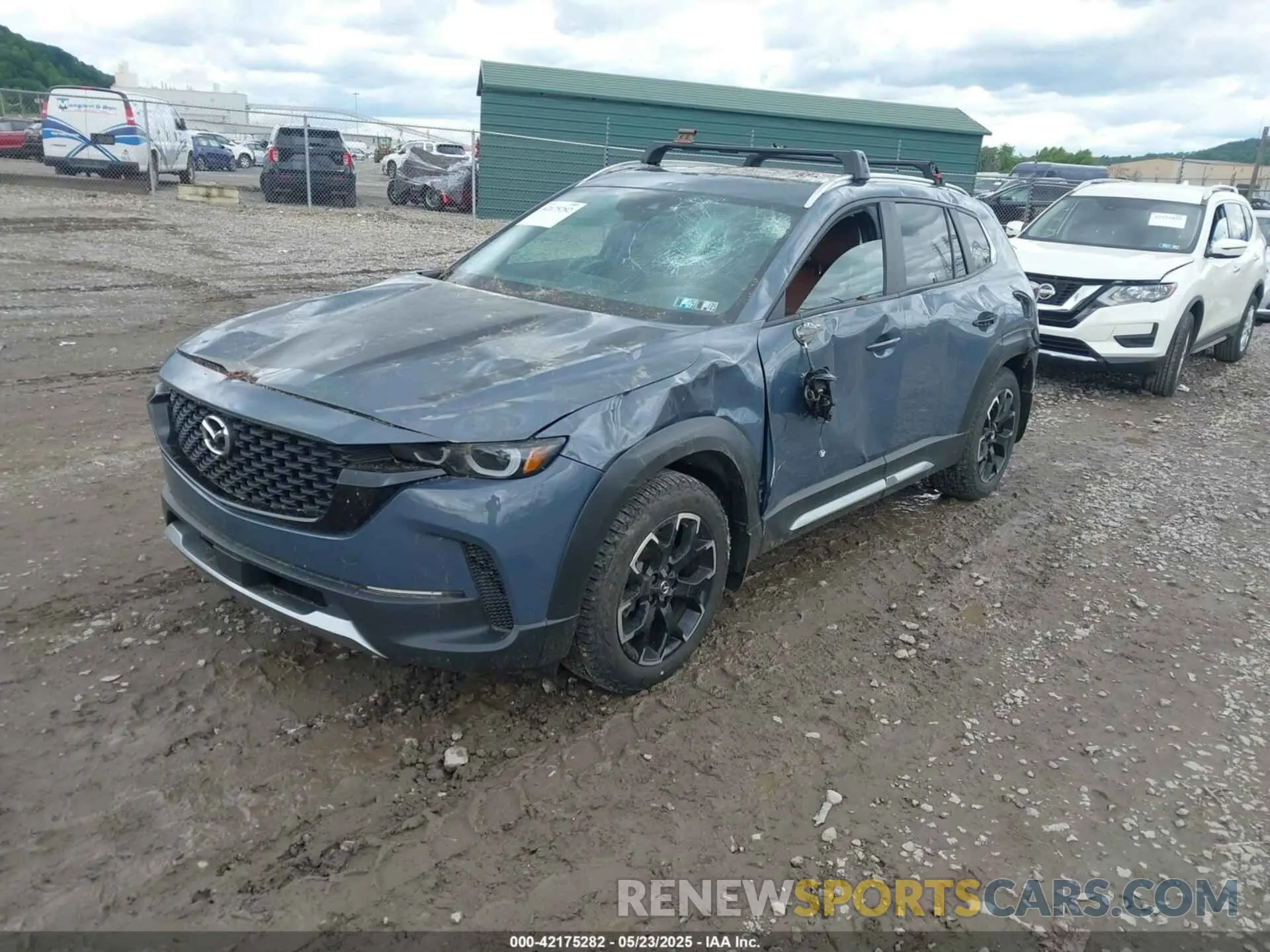 2 fotografías del automóvil dañado 7MMVABXY0PN135051 MAZDA CX-50 2023