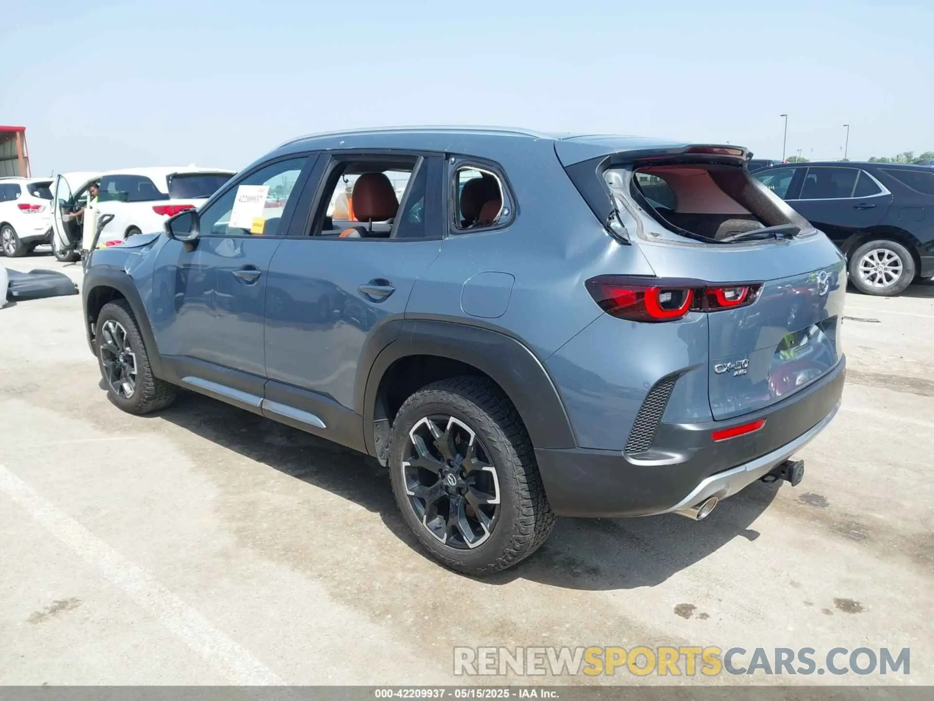 3 fotografías del automóvil dañado 7MMVABXY4PN141791 MAZDA CX-50 2023