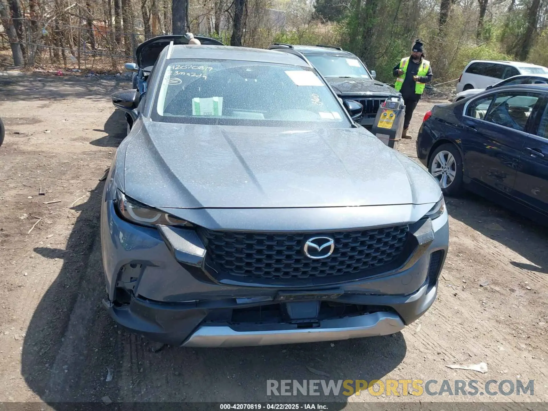 12 fotografías del automóvil dañado 7MMVABXY9PN143049 MAZDA CX-50 2023