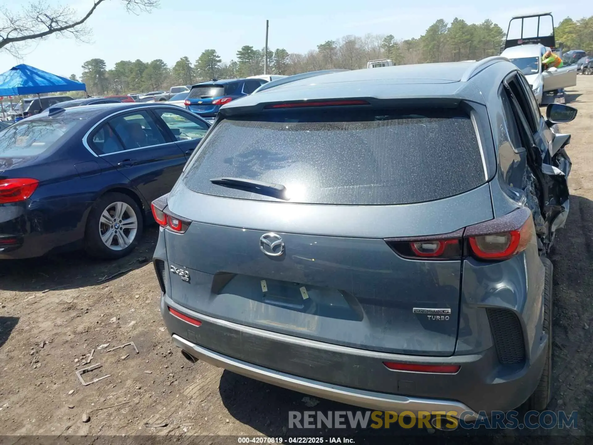 16 fotografías del automóvil dañado 7MMVABXY9PN143049 MAZDA CX-50 2023