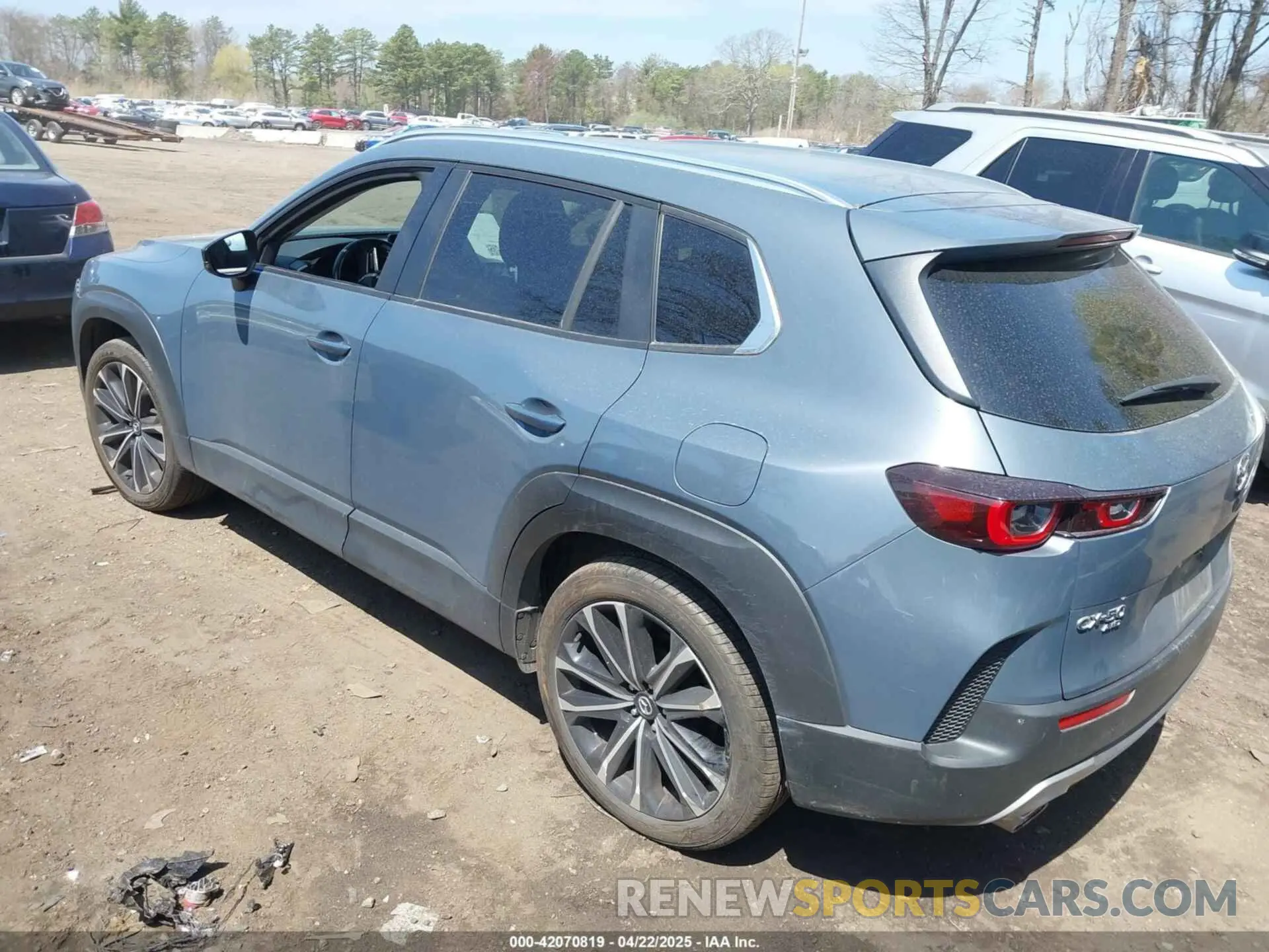3 fotografías del automóvil dañado 7MMVABXY9PN143049 MAZDA CX-50 2023
