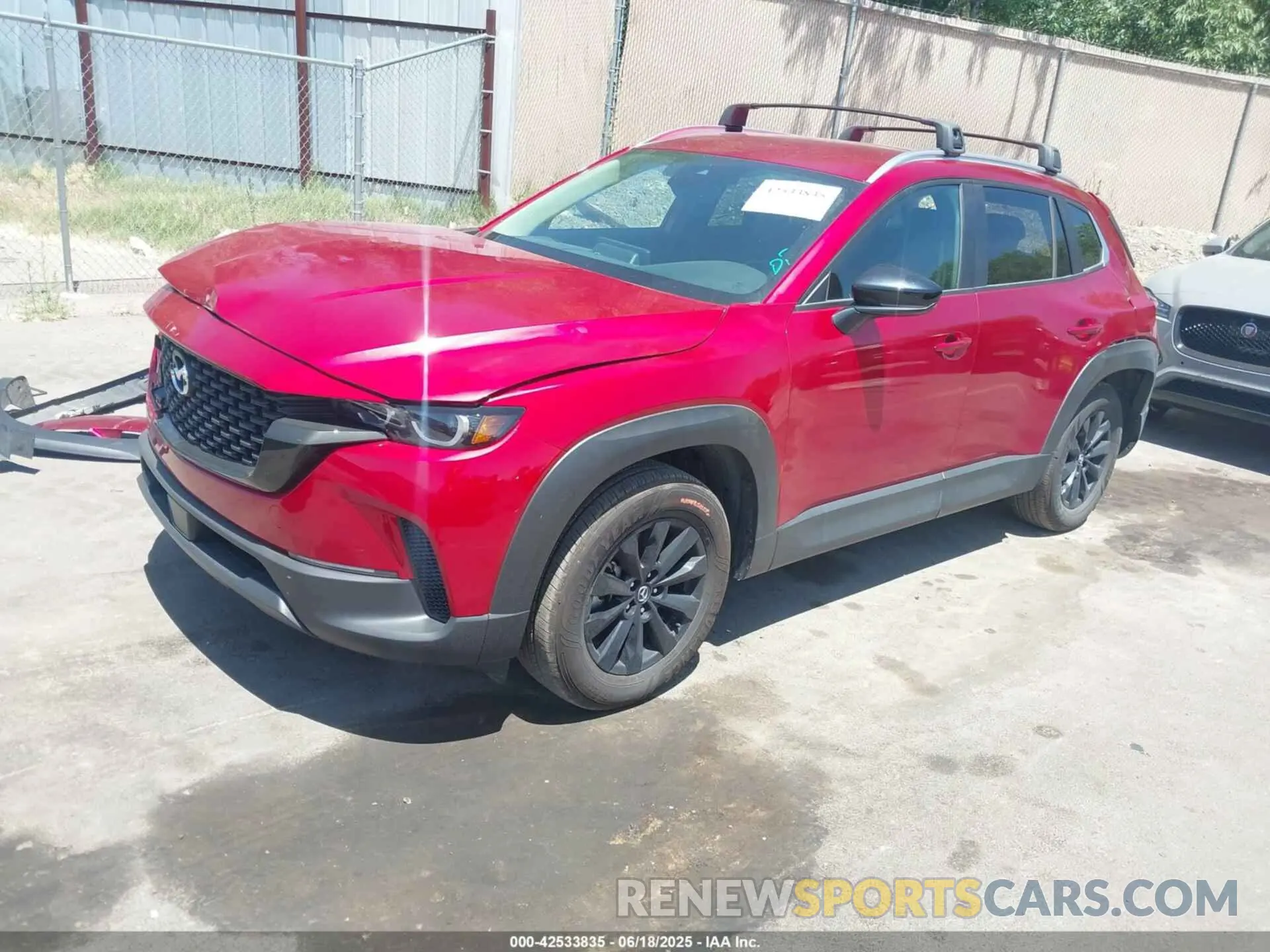 2 fotografías del automóvil dañado 7MMVABAM1RN241498 MAZDA CX-50 2024