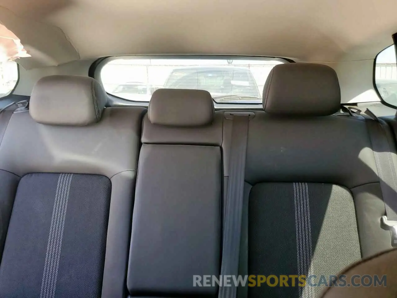 10 fotografías del automóvil dañado 7MMVABAM2RN228582 MAZDA CX-50 2024