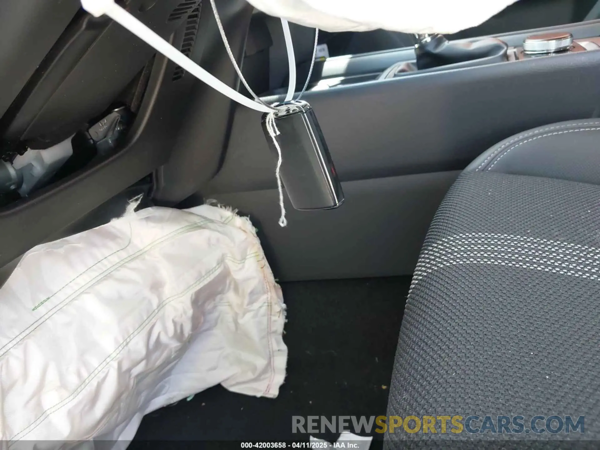 11 fotografías del automóvil dañado 7MMVABAM9RN238736 MAZDA CX-50 2024